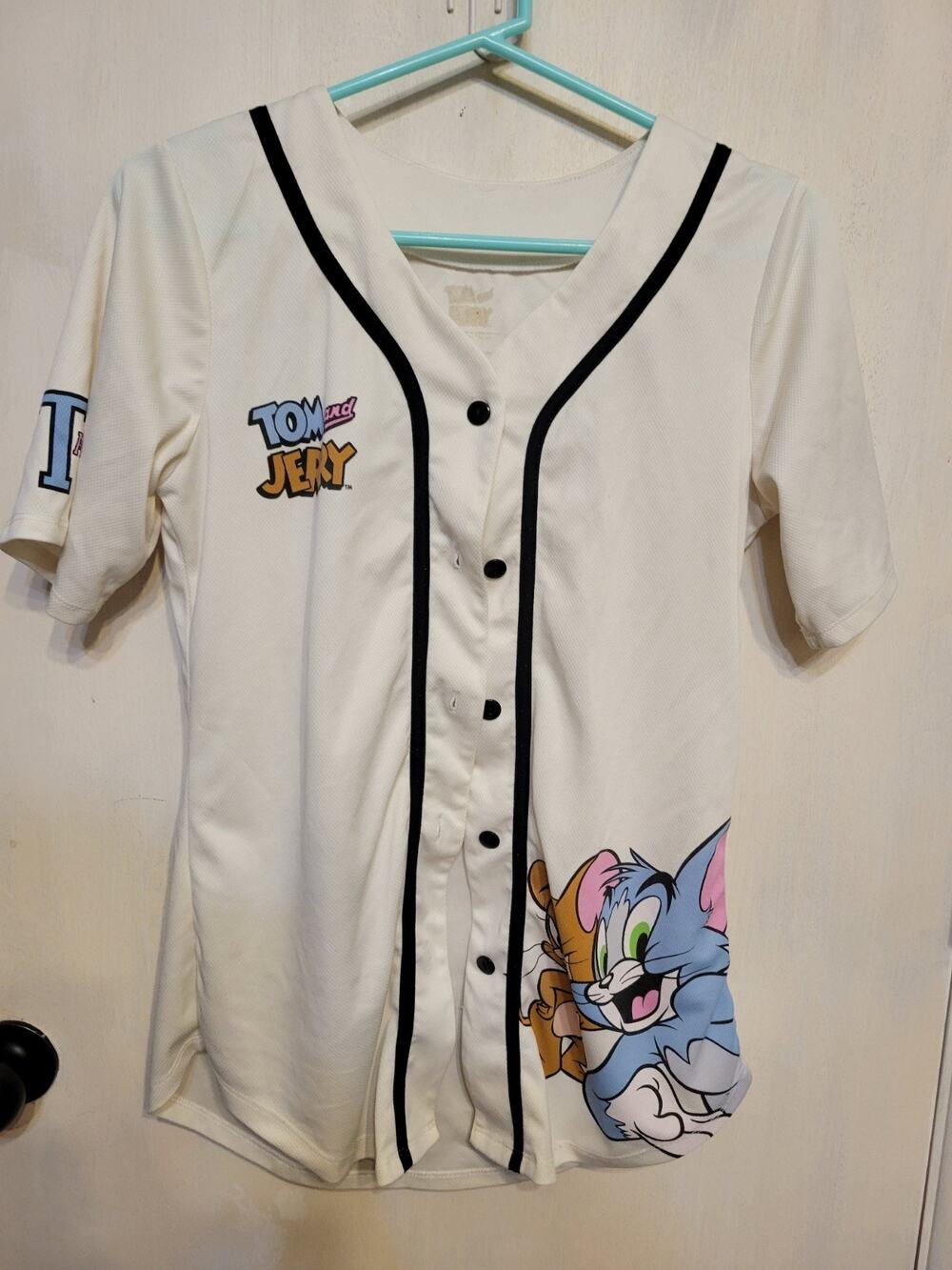 Tom And Jerry Short Sleeve Jersey Button Up Adult Size Small Cream